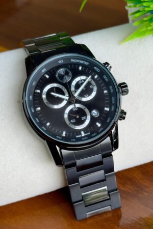 Mvdo Bold Analog Watch